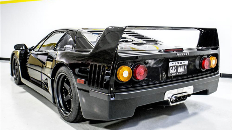 Illustration for article titled Reggie Jackson Buys Gas Monkey's Born-Again Ferrari F40 For $675K